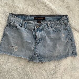 hollister mini jean skirt